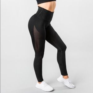 Alphalete Black Aero Leggings